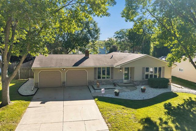 863 VENUS DRIVE, Green Bay, WI 54311