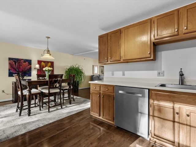 41 Ledgecrest Drive, Worcester, MA 01603