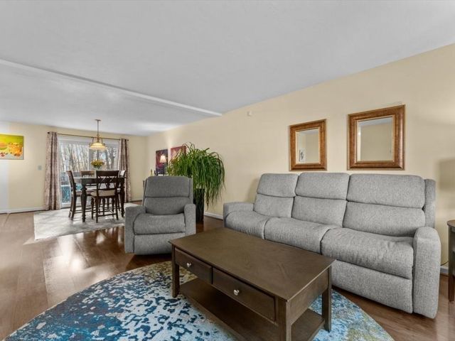 41 Ledgecrest Drive, Worcester, MA 01603