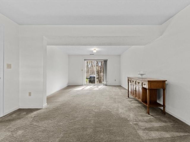 41 Ledgecrest Drive, Worcester, MA 01603