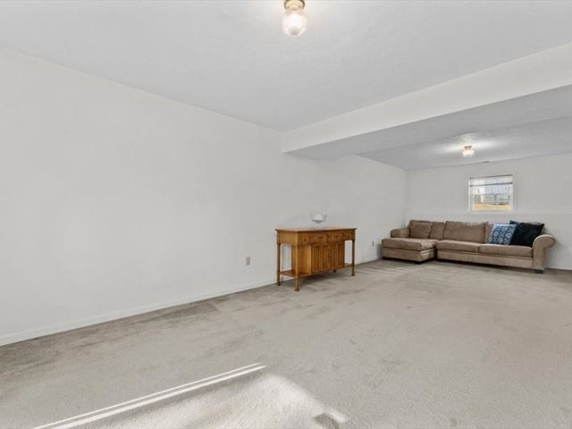 41 Ledgecrest Drive, Worcester, MA 01603