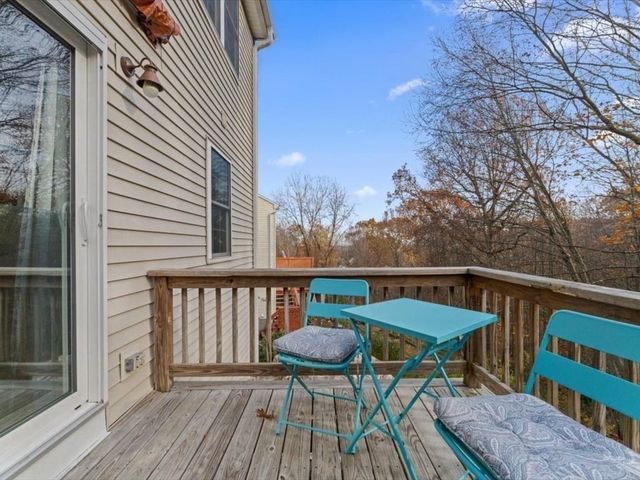 41 Ledgecrest Drive, Worcester, MA 01603