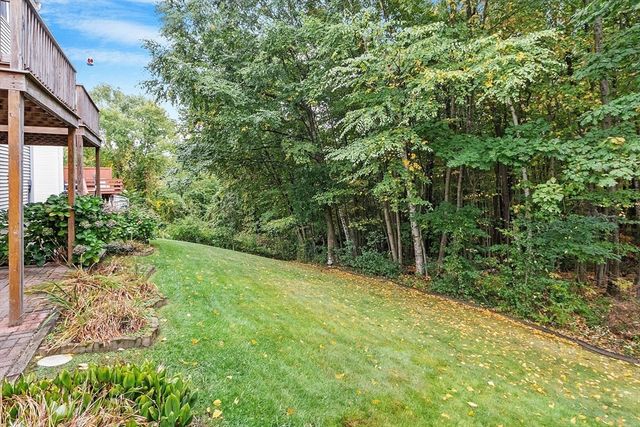 41 Ledgecrest Drive, Worcester, MA 01603