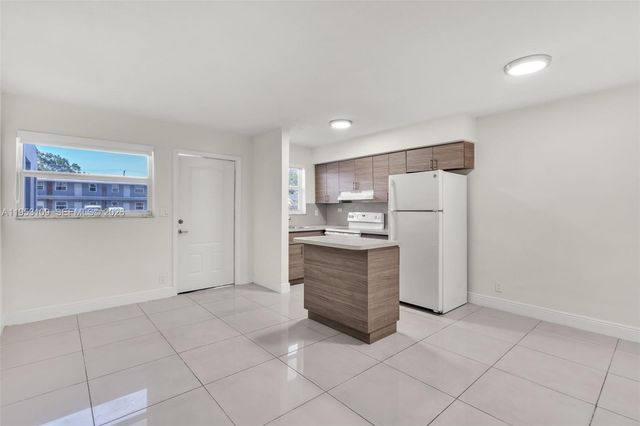 6034 Arthur St 2, Hollywood, FL 33024