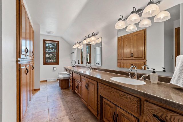 1171 THUNDERBYRD COURT, Green Bay, WI 54313