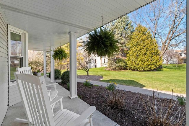 1171 THUNDERBYRD COURT, Green Bay, WI 54313