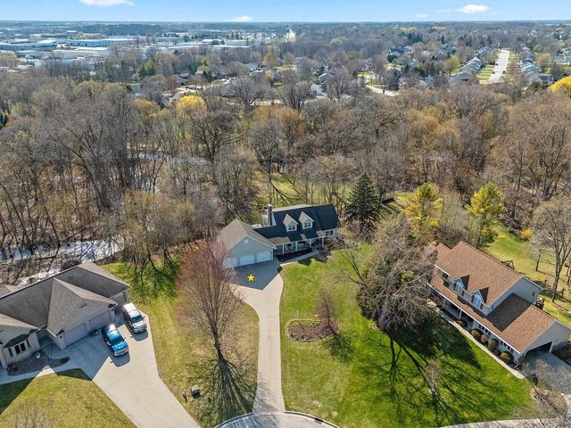 1171 THUNDERBYRD COURT, Green Bay, WI 54313