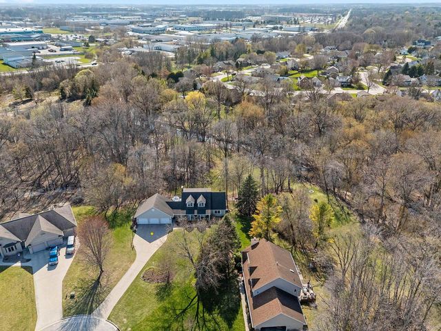 1171 THUNDERBYRD COURT, Green Bay, WI 54313