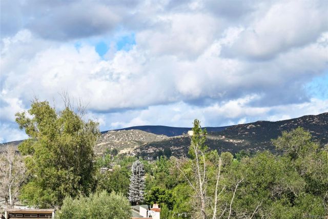 15823 Davis Cup Ln, Ramona, CA 92065