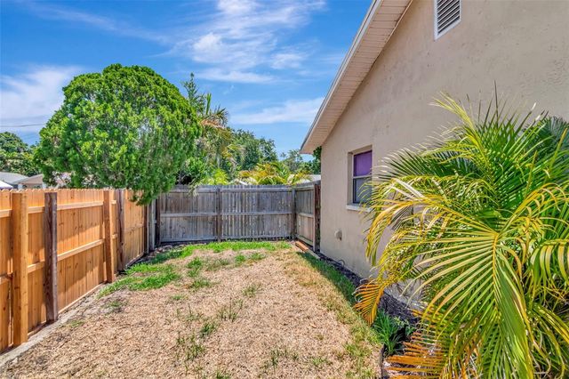 7001 70TH AVENUE N, Pinellas Park, FL 33781