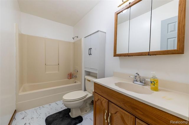 7522 Sovey Drive, Newport, MI 48166