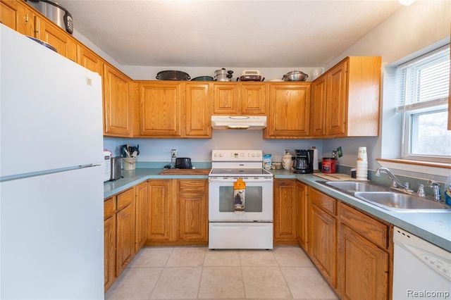 7522 Sovey Drive, Newport, MI 48166