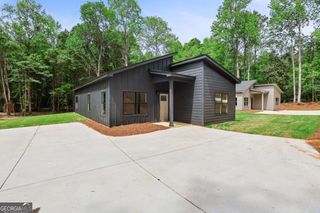 148 Lincoln Street, Hogansville, GA 30230