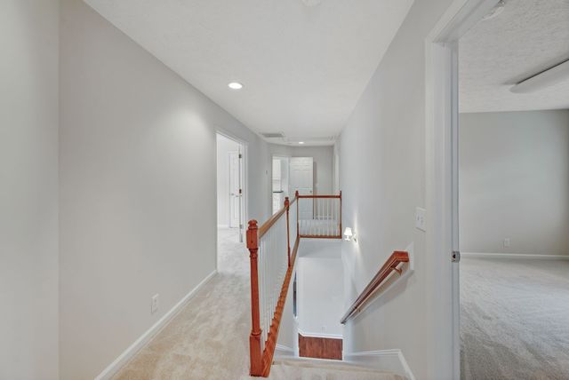 136 Chesapeake Harbor Blvd, Hendersonville, TN 37075