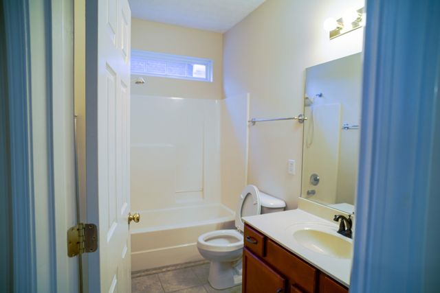 136 Chesapeake Harbor Blvd, Hendersonville, TN 37075