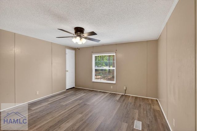 102 Palmer Road NE, Ludowici, GA 31316