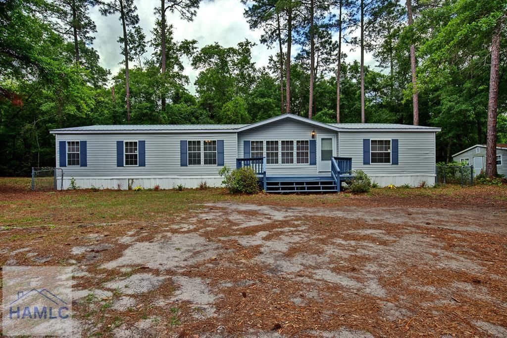102 Palmer Road NE, Ludowici, GA 31316