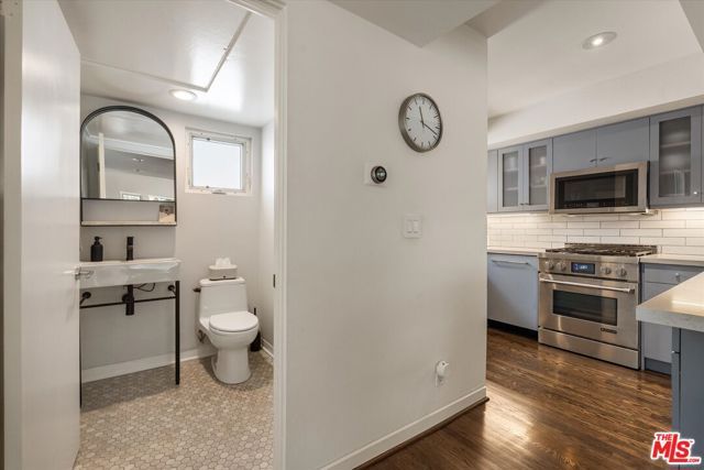 2807 3rd Street 6, Santa Monica, CA 90405