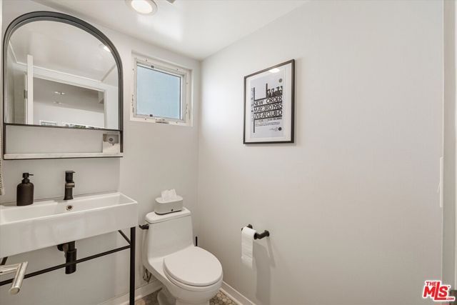 2807 3rd Street 6, Santa Monica, CA 90405