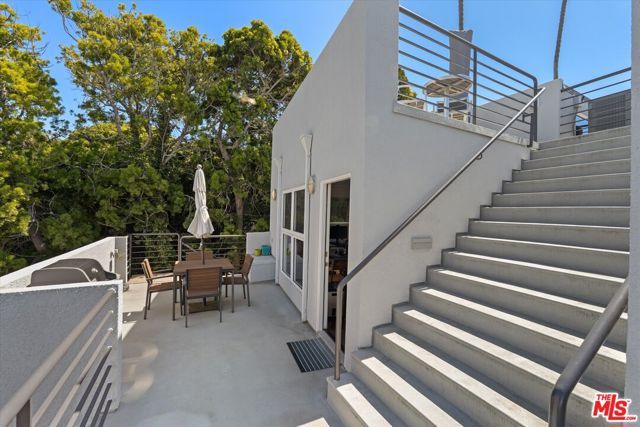 2807 3rd Street 6, Santa Monica, CA 90405