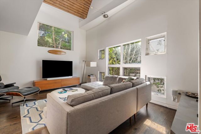 2807 3rd Street 6, Santa Monica, CA 90405