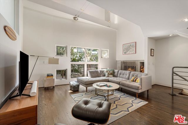 2807 3rd Street 6, Santa Monica, CA 90405