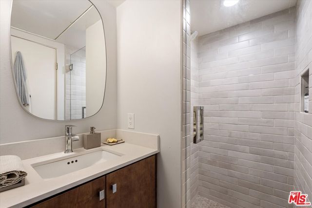 2807 3rd Street 6, Santa Monica, CA 90405