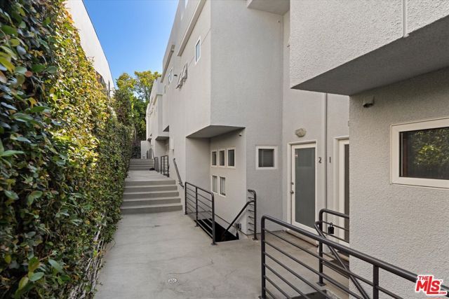 2807 3rd Street 6, Santa Monica, CA 90405