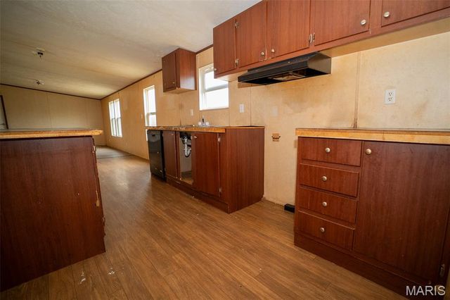 10395 County Road 2080, St James, MO 65559