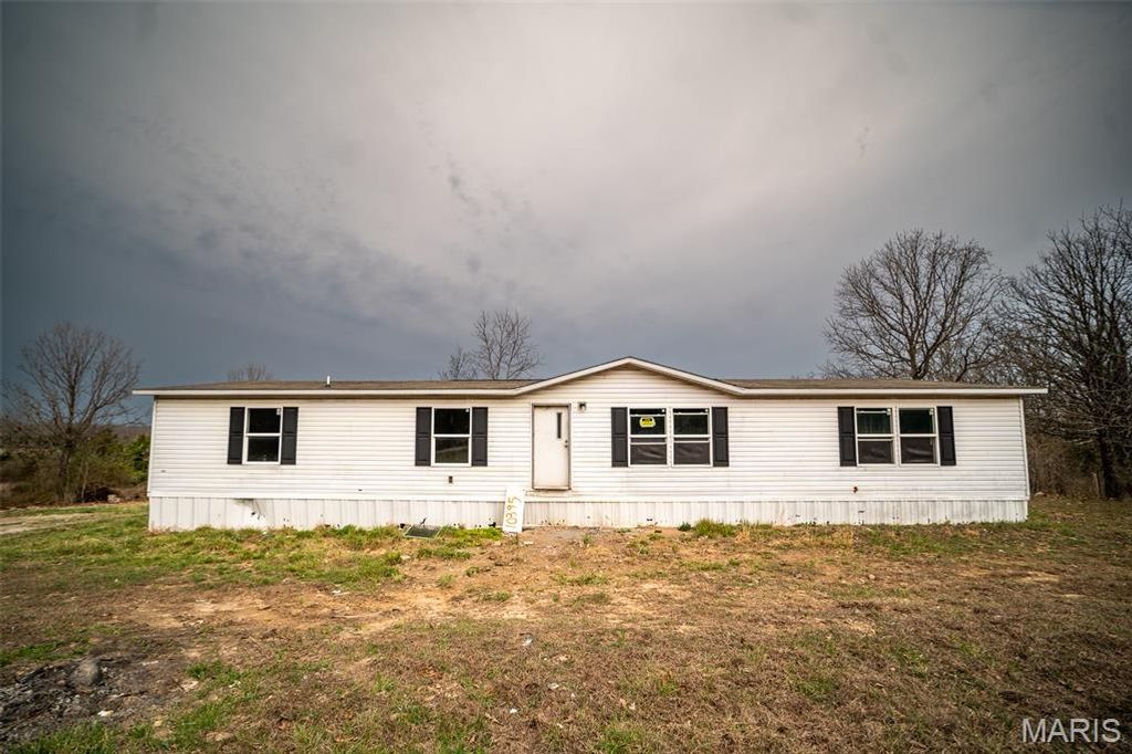 10395 County Road 2080, St James, MO 65559