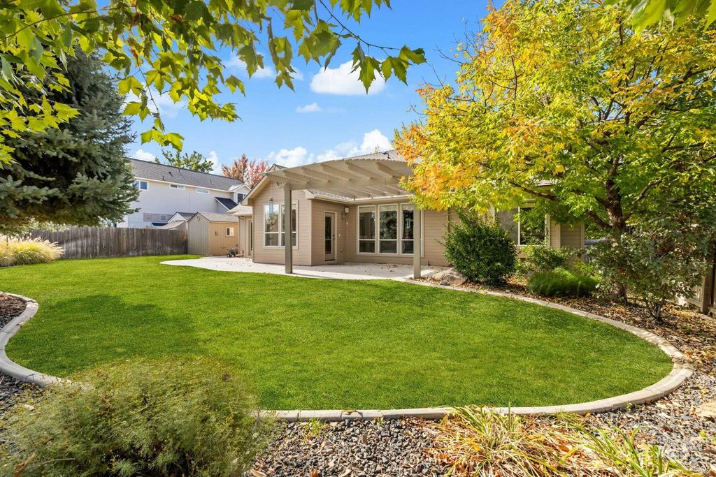 6232 S Shagbark Ave, Boise, ID 83716 photo 3