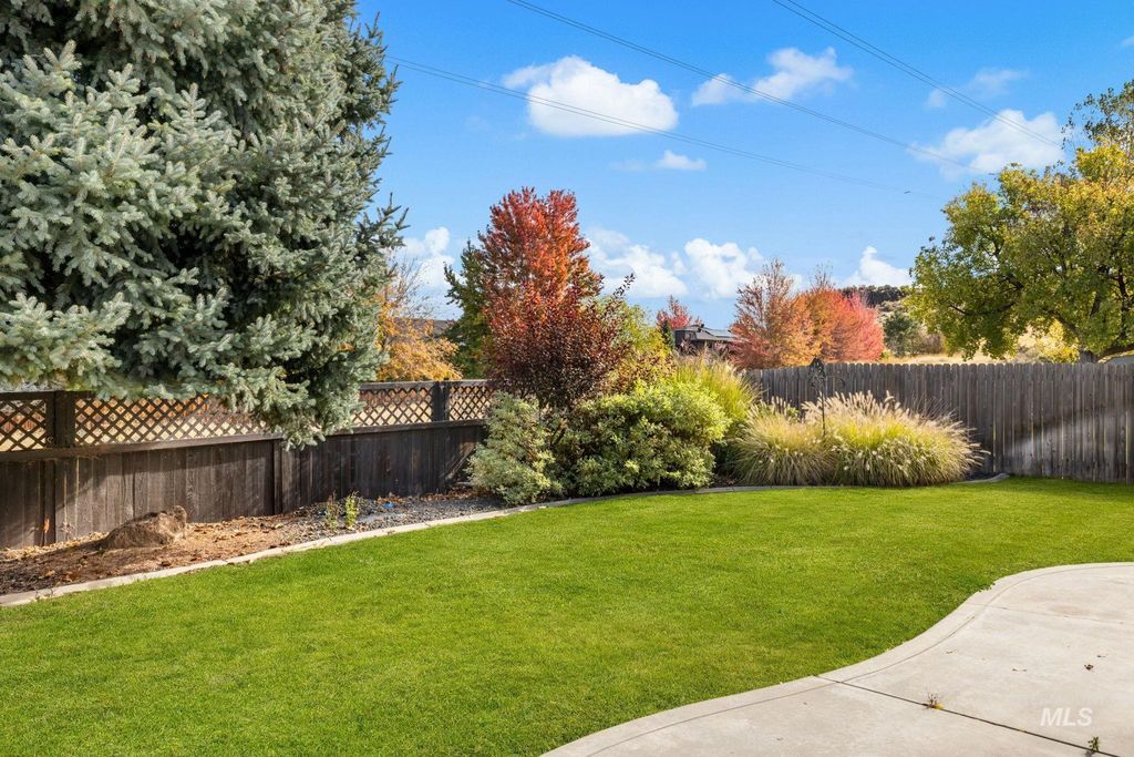 6232 S Shagbark Ave, Boise, ID 83716 photo 4