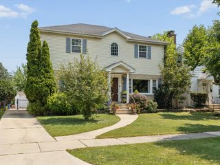 713 Community Drive, La Grange Park, IL 60526