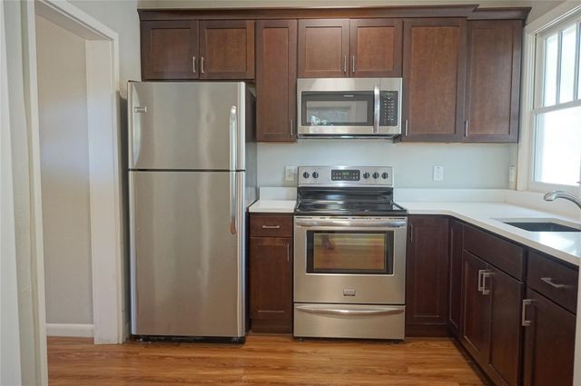 1901 W BRISTOL AVENUE A, Tampa, FL 33606