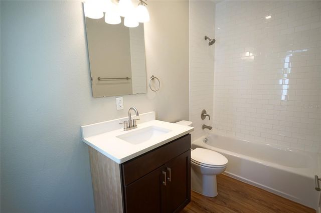 1901 W BRISTOL AVENUE A, Tampa, FL 33606