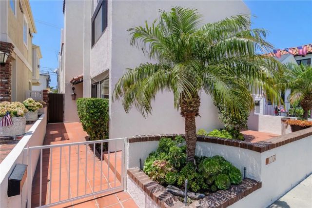 313 Diamond, Newport Beach, CA 92662