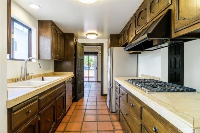 313 Diamond, Newport Beach, CA 92662