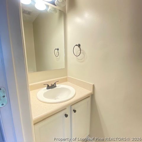 4232 Bartlet Glen Lane, Fayetteville, NC 28306