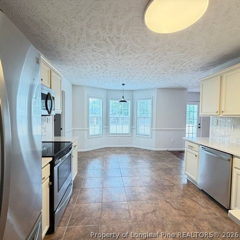 4232 Bartlet Glen Lane, Fayetteville, NC 28306 — photo 10