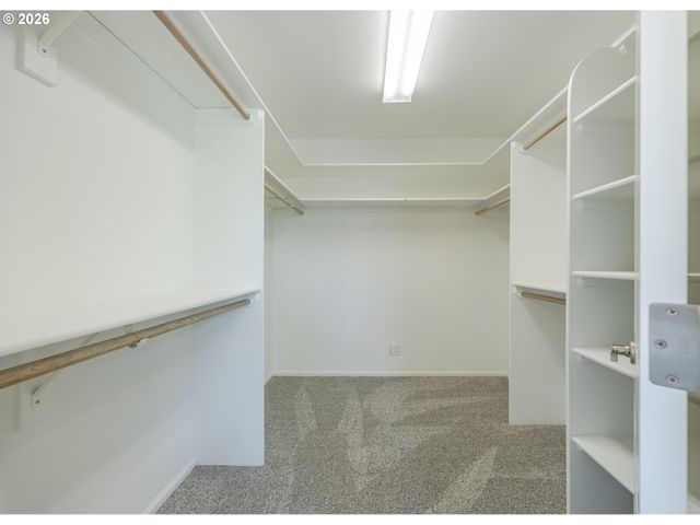 3394 HAMPTON Way, Eugene, OR 97401