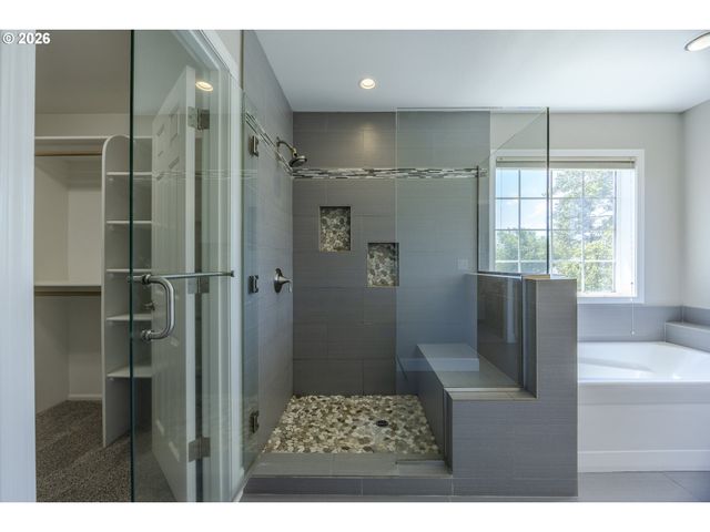 3394 HAMPTON Way, Eugene, OR 97401