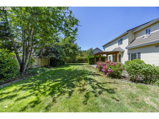 3394 HAMPTON Way, Eugene, OR 97401
