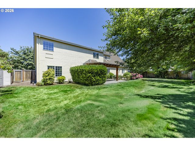 3394 HAMPTON Way, Eugene, OR 97401