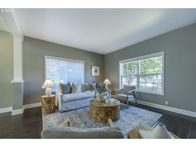 3394 HAMPTON Way, Eugene, OR 97401