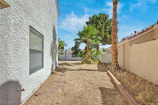 5264 Crooked Valley Drive, Las Vegas, NV 89149