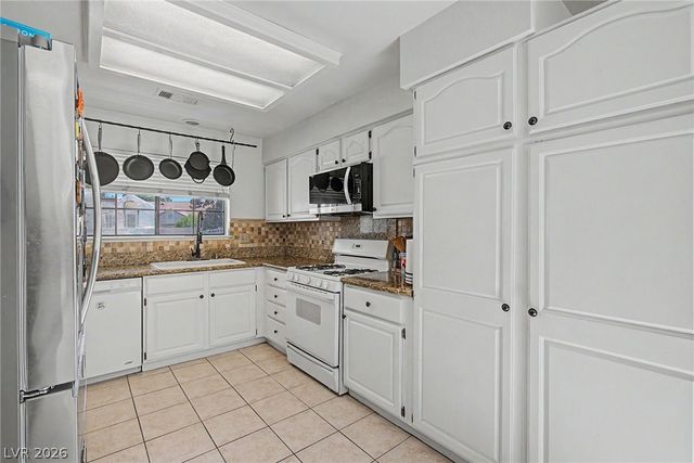 5264 Crooked Valley Drive, Las Vegas, NV 89149