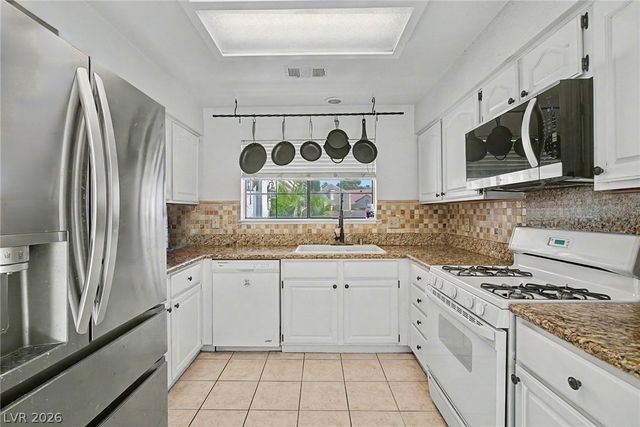 5264 Crooked Valley Drive, Las Vegas, NV 89149