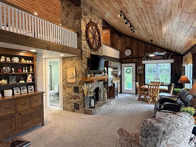 12335 Scenic Circle, Loogootee, IN 47553