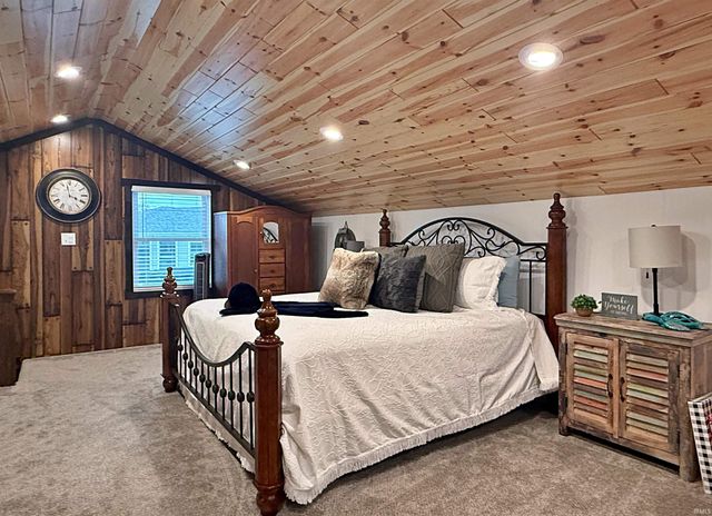 12335 Scenic Circle, Loogootee, IN 47553