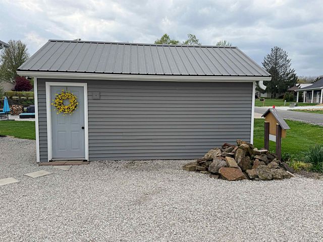 12335 Scenic Circle, Loogootee, IN 47553